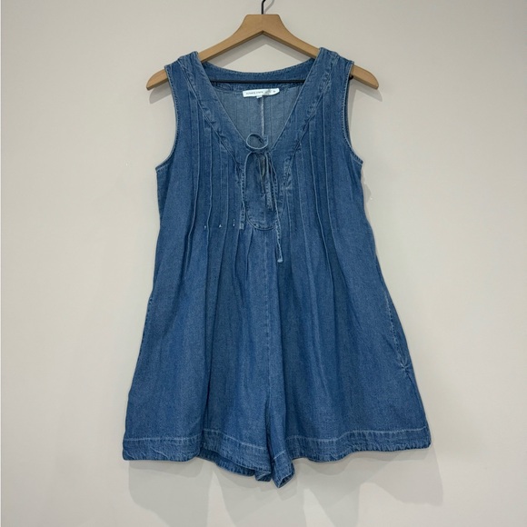 Altar’d State Evie Denim Sleeveless Romper relaxed fit with pockets size Small - Picture 2 of 15